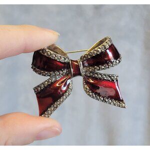 Silver Tone Red Enamel Christmas Bow pin Brooch BR1